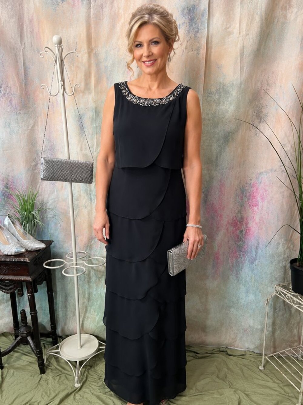 πElegant Beaded Flower Paddle Layered Evening - Mother of the Bride Dress